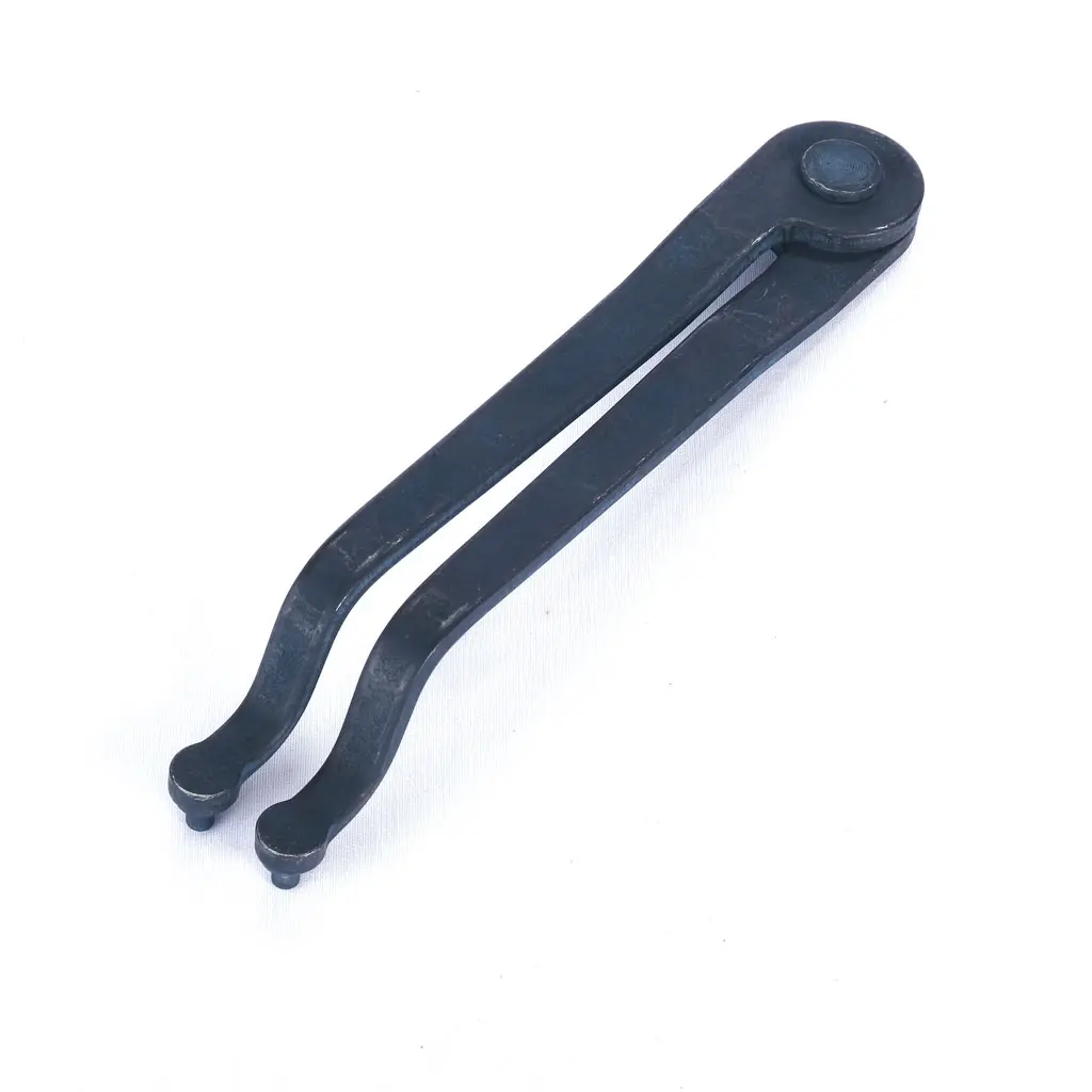 UPPER/LOWER PLUG/AIR VALVE KEY (1 08 58 00)